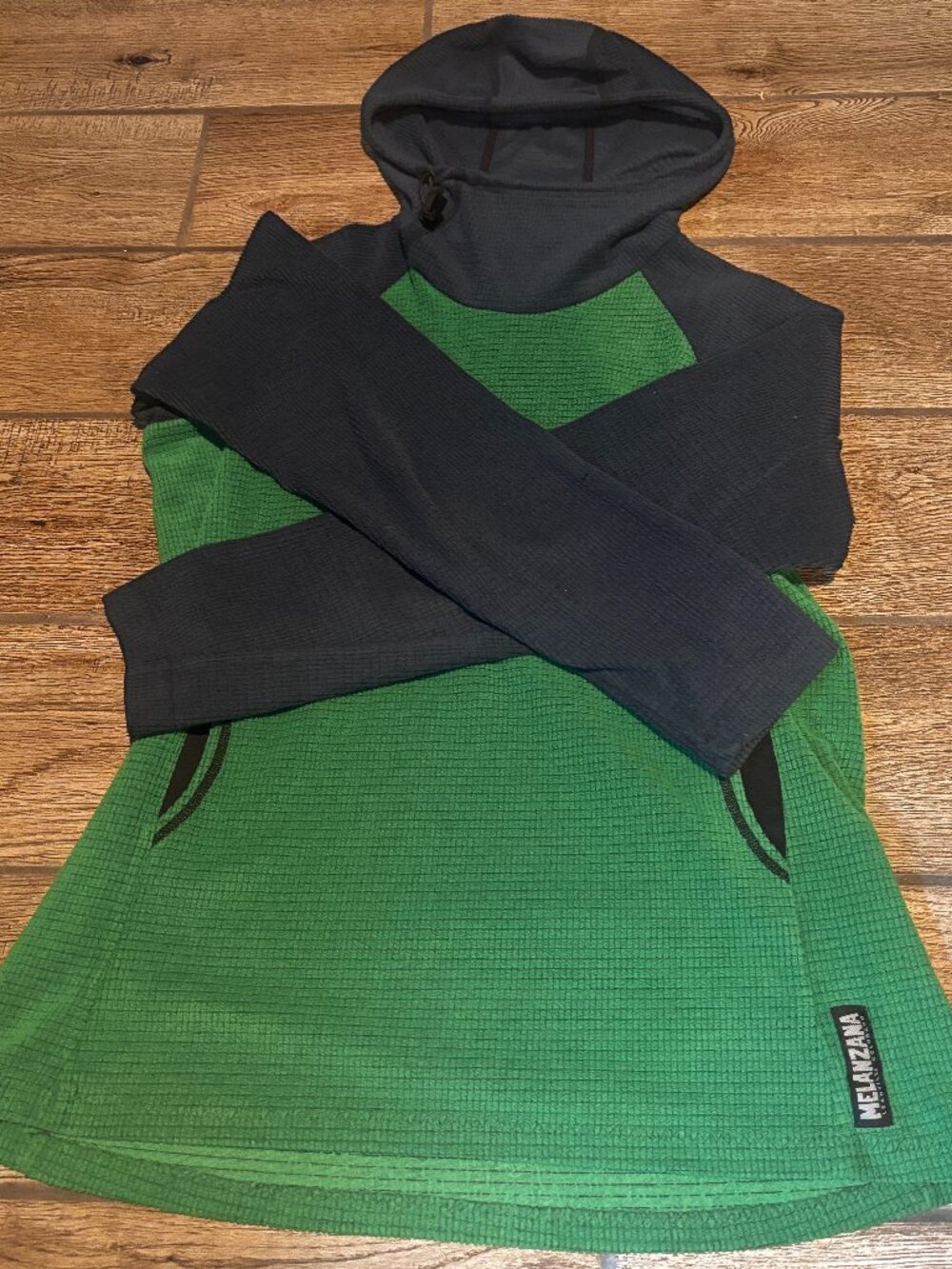 Melanzana micro grid hoodie